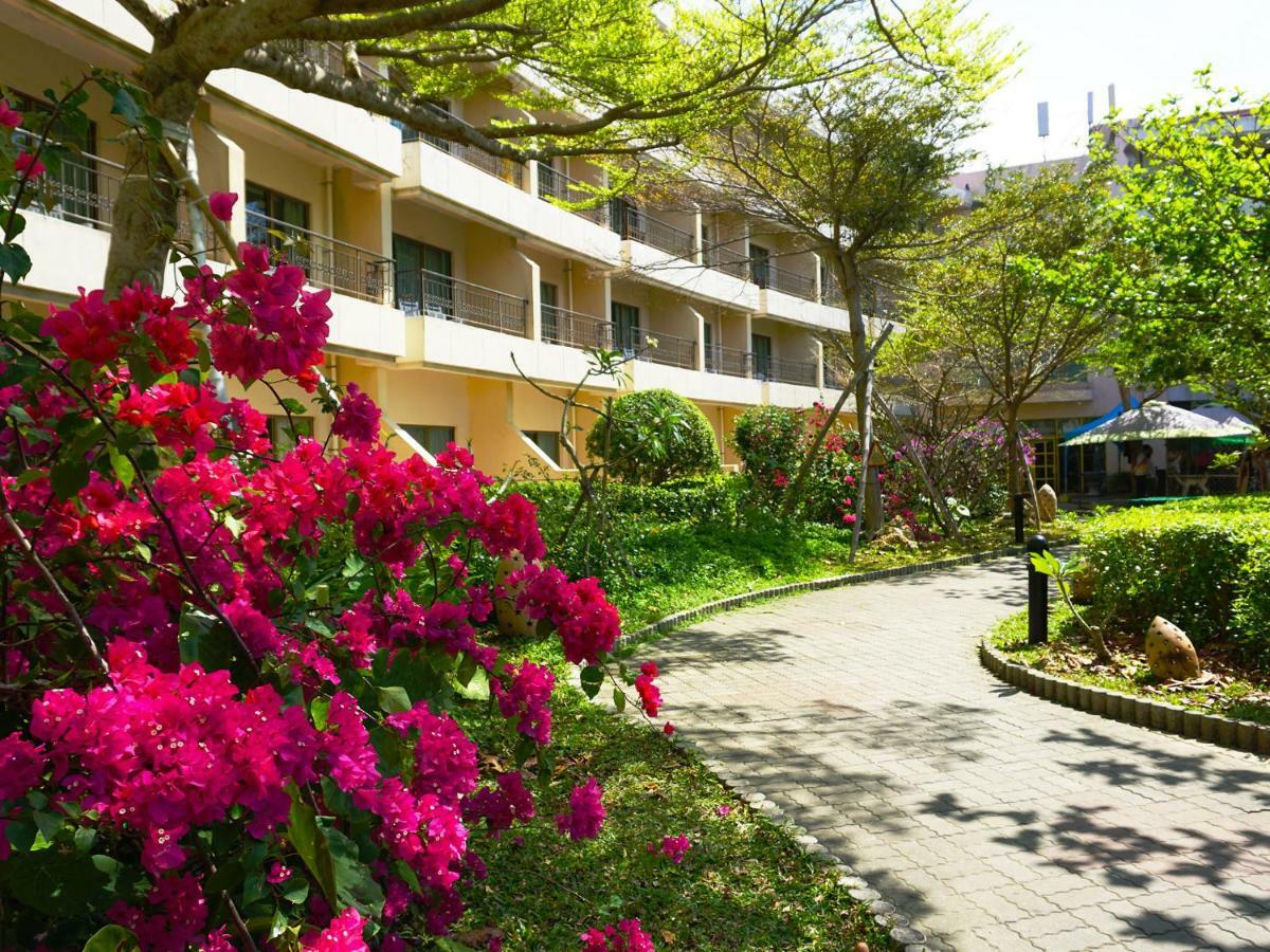 Howard Beach Resort Kenting Εξωτερικό φωτογραφία The campus of the University of Science and Technology of China