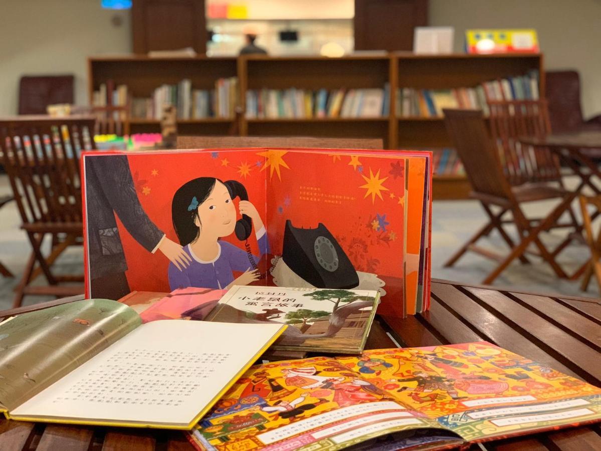 Howard Beach Resort Kenting Εξωτερικό φωτογραφία Library